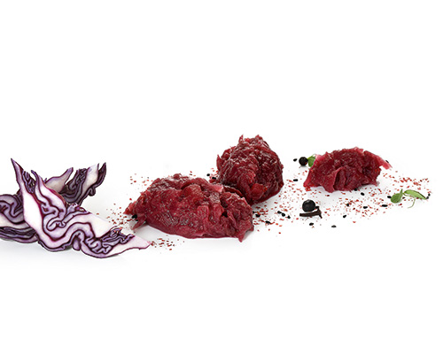 Apfelrotkohl mit Apfelmus, Nelke, Lorbeer und Wacholder.