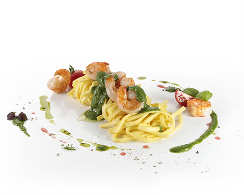Fettuccine bianco weiße Bandnudeln, al dente gekocht, Al dente gekocht.