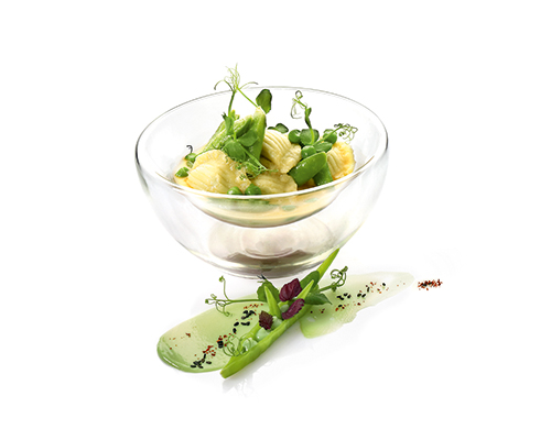 Edamame tofu dim sum bowl vegan bowl with sugar snaps and edamame tofu dim sum in a coconut stock rounded off with chilli.