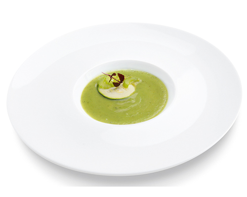 Zucchinicremesuppe fein püriert, ohne Stückung.