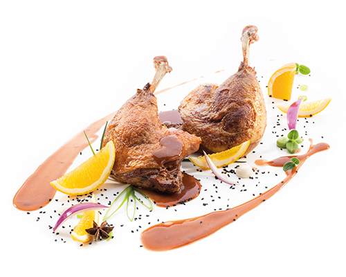 Entenkeule gegart in Sauce.