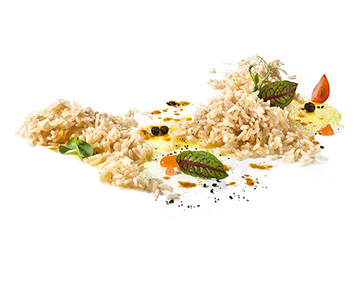 Organiczny ryż pełnoziarnisty, lekko aromatyzowany.