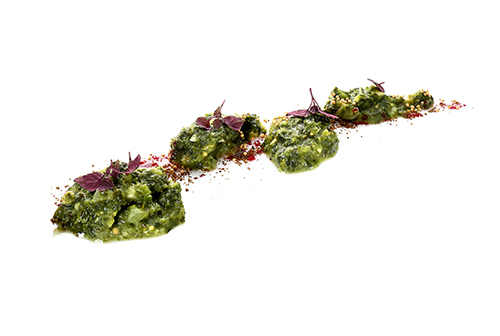 Vegan kale cooked in the classic Westphalian style, with onions and mustard.