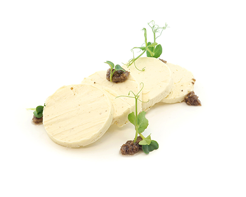 Salzbutter mit Trüffel verfeinert.