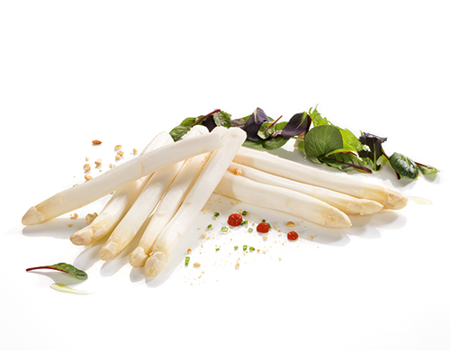 Szparagi niemieckie, świeże, białe/fioletowe, obrane, o długości ok. 17-24 cm i grubości ok. 1,25-3,0 cm.