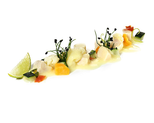 Hähnchenpfanne in Joghurt-Limetten-Sauce kleine Hähnchenwürfel in Joghurt-Limetten-Sauce, mit Blumenkohl, Kürbis, Zucchini, Tomaten und Fenc