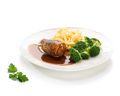 Beef roulade with a vegetable filling of carrots and celery, in a brown sauce, with broccoli and spaetzle.
