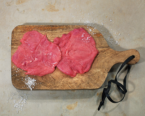 Kalbsschnitzel aus Europa frisch, portioniert, aus der Oberschale.