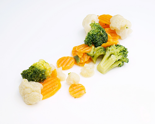 Kaiser vegetables with carrots, cauliflower florets and broccoli.