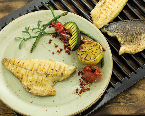 Doradenfilet vorgegrillt, mit Haut, grätenfrei.