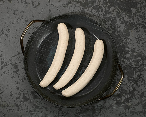 Thuringian Rostbratwurst from Duroc fresh, pre-cooked, vacuum-packed.