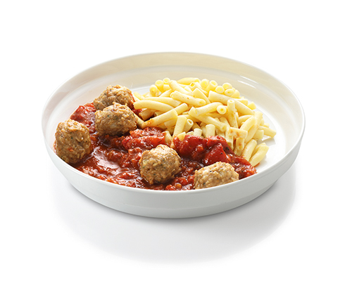 Vegane Polpette al Sugo veganer Hackbällchenersatz auf Weizenproteinbasis, in Tomaten-Gemüse-Sauce, dazu Makkaroni.