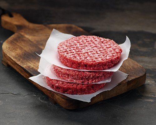 Angus Burger-Patty roh.