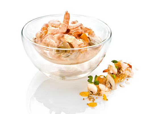 28400425 Krabbencocktail Garnelen mit Pfirsichen, Mandarinen und Champignons, in fruchtiger Cocktailsauce mit Cognac..