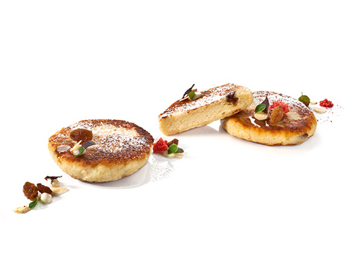 Sanders Quarkkeulchen Quark and potato thalers, flavoured with sultanas, ø 8-10 cm.