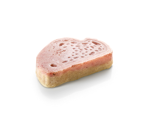 Mixed rye bread slices pureed with poultry salami.
