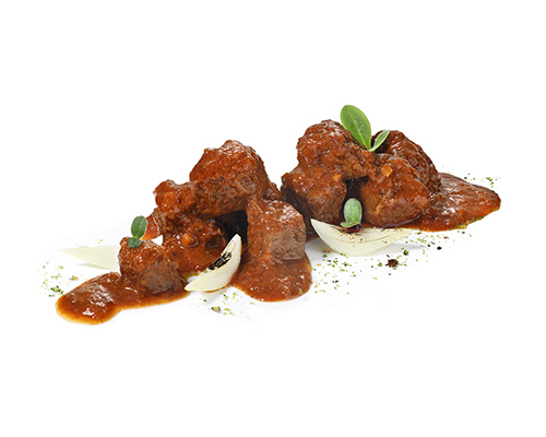 37100036 BIO Rindergulasch nach Wiener Art abgeschmeckt mit Zwiebeln, Knoblauch und Majoran.