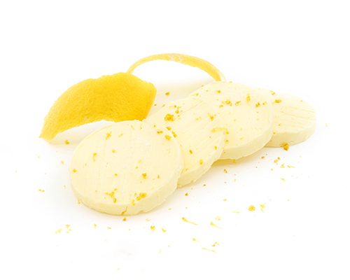 Meersalzbutter mit einem Hauch Zitrone.