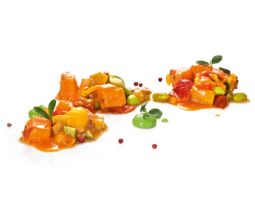 Süßkartoffel-Tikka-Masala bunte Süßkartoffel-Gemüse-Mischung in würziger Tomaten-Kokos-Sauce.